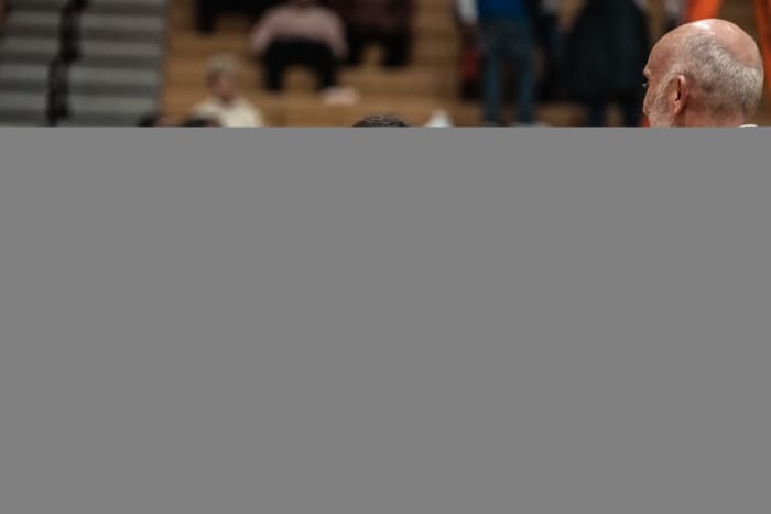 Pickerington Central wing Berry Wallace has signed with Illinois.